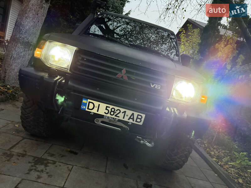 Позашляховик / Кросовер Mitsubishi Pajero 1996 в Івано-Франківську
