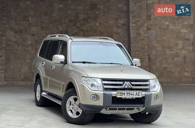 Внедорожник / Кроссовер Mitsubishi Pajero 2007 в Киеве