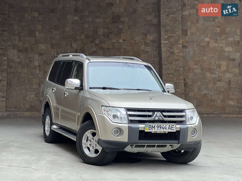 Mitsubishi Pajero 2007