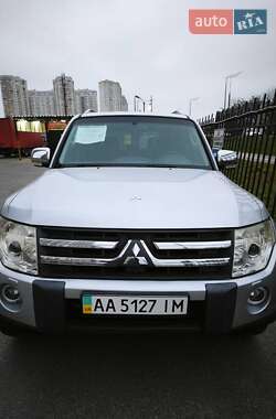Внедорожник / Кроссовер Mitsubishi Pajero 2007 в Броварах