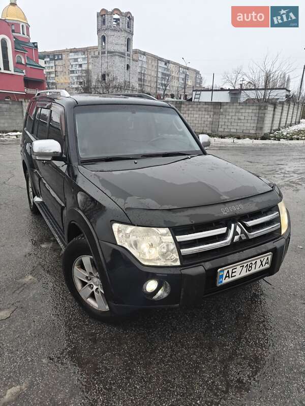 Позашляховик / Кросовер Mitsubishi Pajero 2008 в Кам'янському
