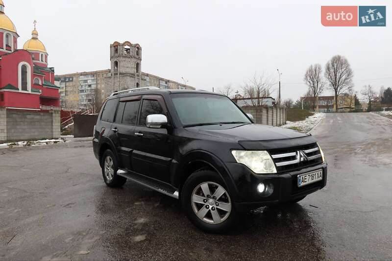 Позашляховик / Кросовер Mitsubishi Pajero 2008 в Кам'янському