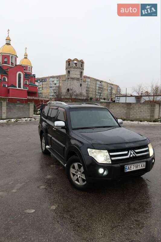 Позашляховик / Кросовер Mitsubishi Pajero 2008 в Кам'янському