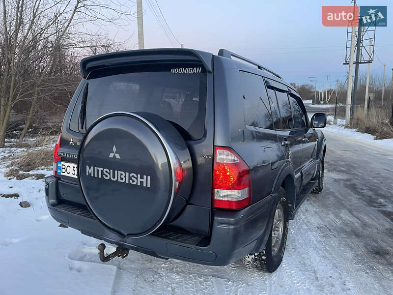 Внедорожник / Кроссовер Mitsubishi Pajero 2006 в Львове