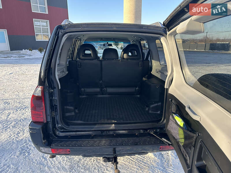 Позашляховик / Кросовер Mitsubishi Pajero 2005 в Дубні