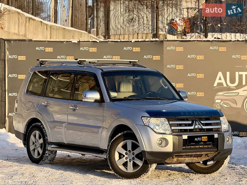 Mitsubishi Pajero 2007