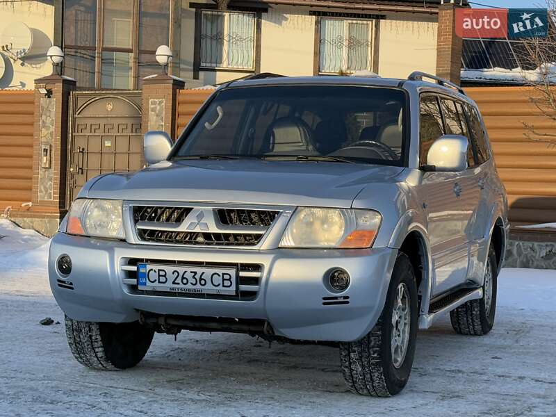 Mitsubishi Pajero 2006