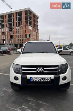 Внедорожник / Кроссовер Mitsubishi Pajero 2007 в Киеве