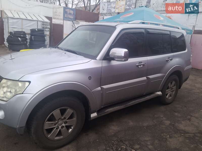 Mitsubishi Pajero 2008