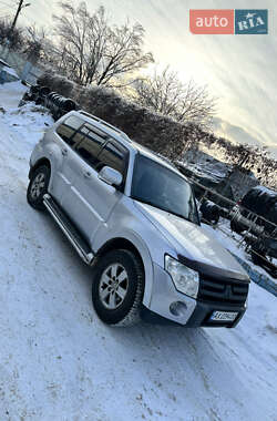 Позашляховик / Кросовер Mitsubishi Pajero 2008 в Коротичу