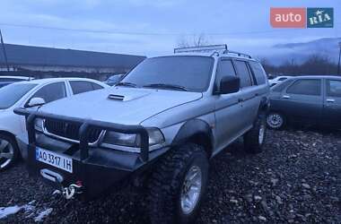Внедорожник / Кроссовер Mitsubishi Pajero 2002 в Хусте