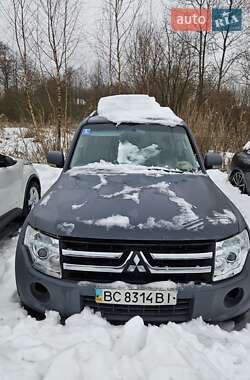 Позашляховик / Кросовер Mitsubishi Pajero 2008 в Львові