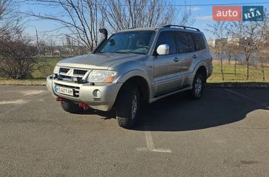Позашляховик / Кросовер Mitsubishi Pajero 2007 в Кривому Розі