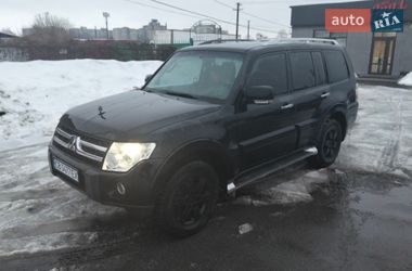 Внедорожник / Кроссовер Mitsubishi Pajero 2007 в Чернигове