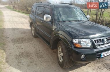 Внедорожник / Кроссовер Mitsubishi Pajero 2005 в Киверцах