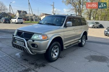 Внедорожник / Кроссовер Mitsubishi Pajero 2008 в Киеве