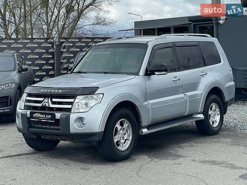 Mitsubishi Pajero 2007