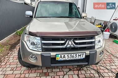 Внедорожник / Кроссовер Mitsubishi Pajero 2008 в Киеве