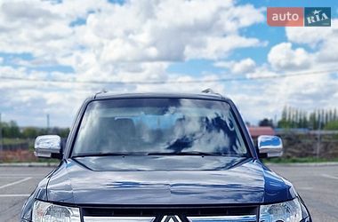 Внедорожник / Кроссовер Mitsubishi Pajero 2007 в Черновцах