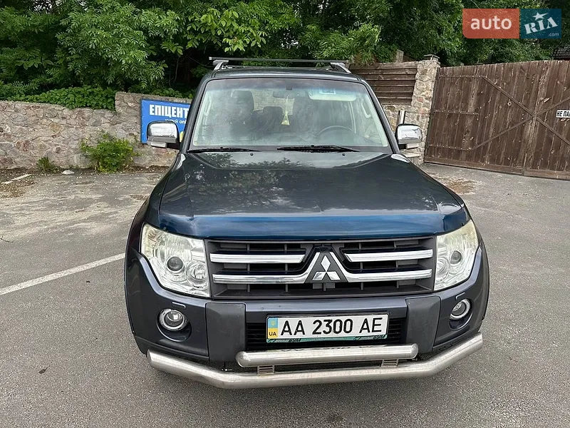 Mitsubishi Pajero 2007