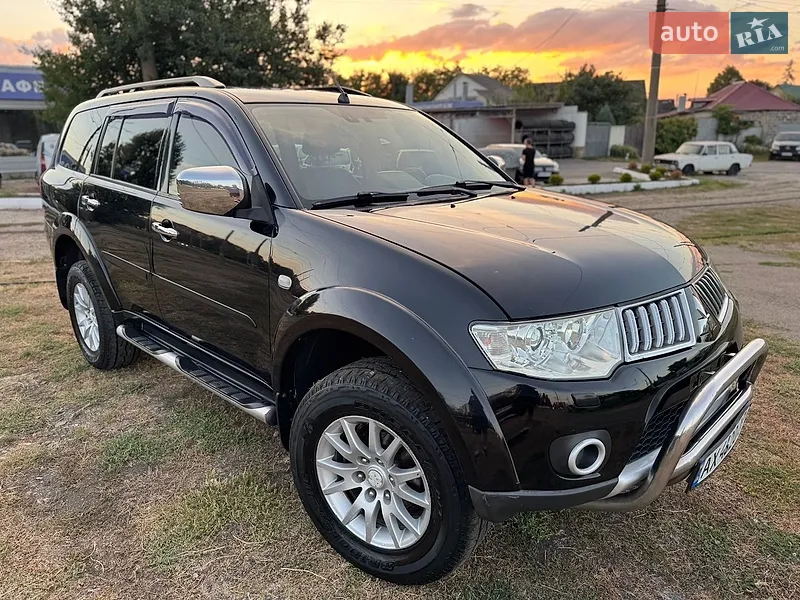 Mitsubishi Pajero 2010
