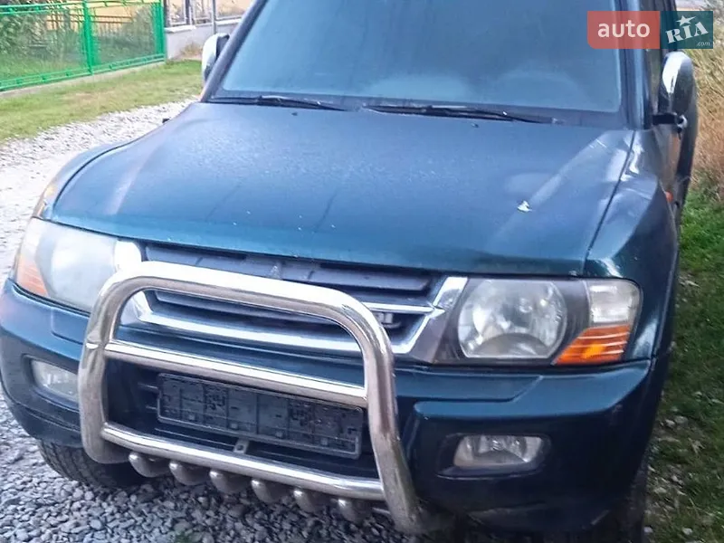 Mitsubishi Pajero 2001