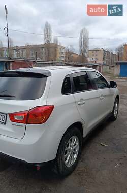 Внедорожник / Кроссовер Mitsubishi RVR 2015 в 