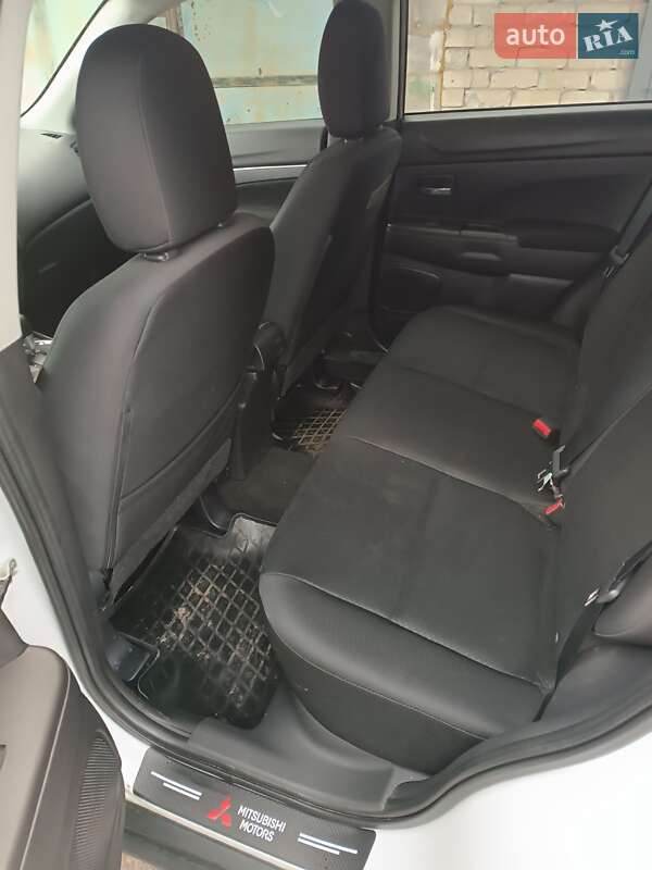 Внедорожник / Кроссовер Mitsubishi RVR 2015 в Павлограде фото 16 Внедорожник / Кроссовер Mitsubishi RVR 2015 в Павлограде