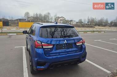 Позашляховик / Кросовер Mitsubishi RVR 2020 в 