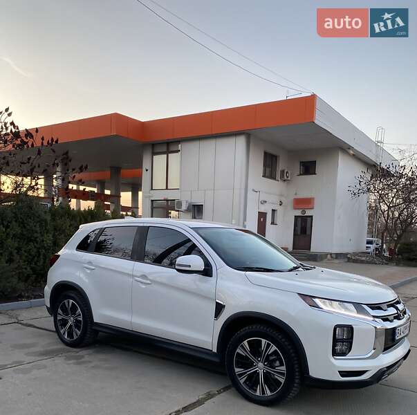 Внедорожник / Кроссовер Mitsubishi RVR 2021 в Александрие