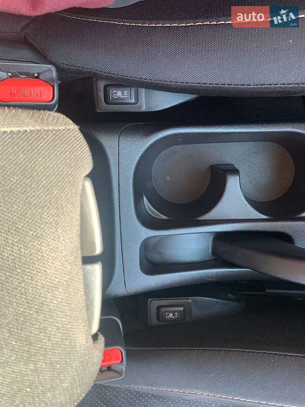 Позашляховик / Кросовер Mitsubishi RVR 2014 в Івано-Франківську