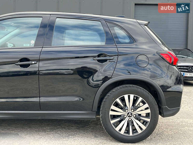 Внедорожник / Кроссовер Mitsubishi RVR 2021 в Львове