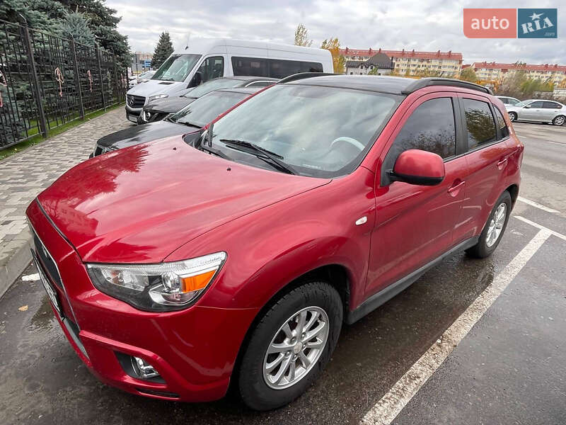 Позашляховик / Кросовер Mitsubishi RVR 2011 в Києві