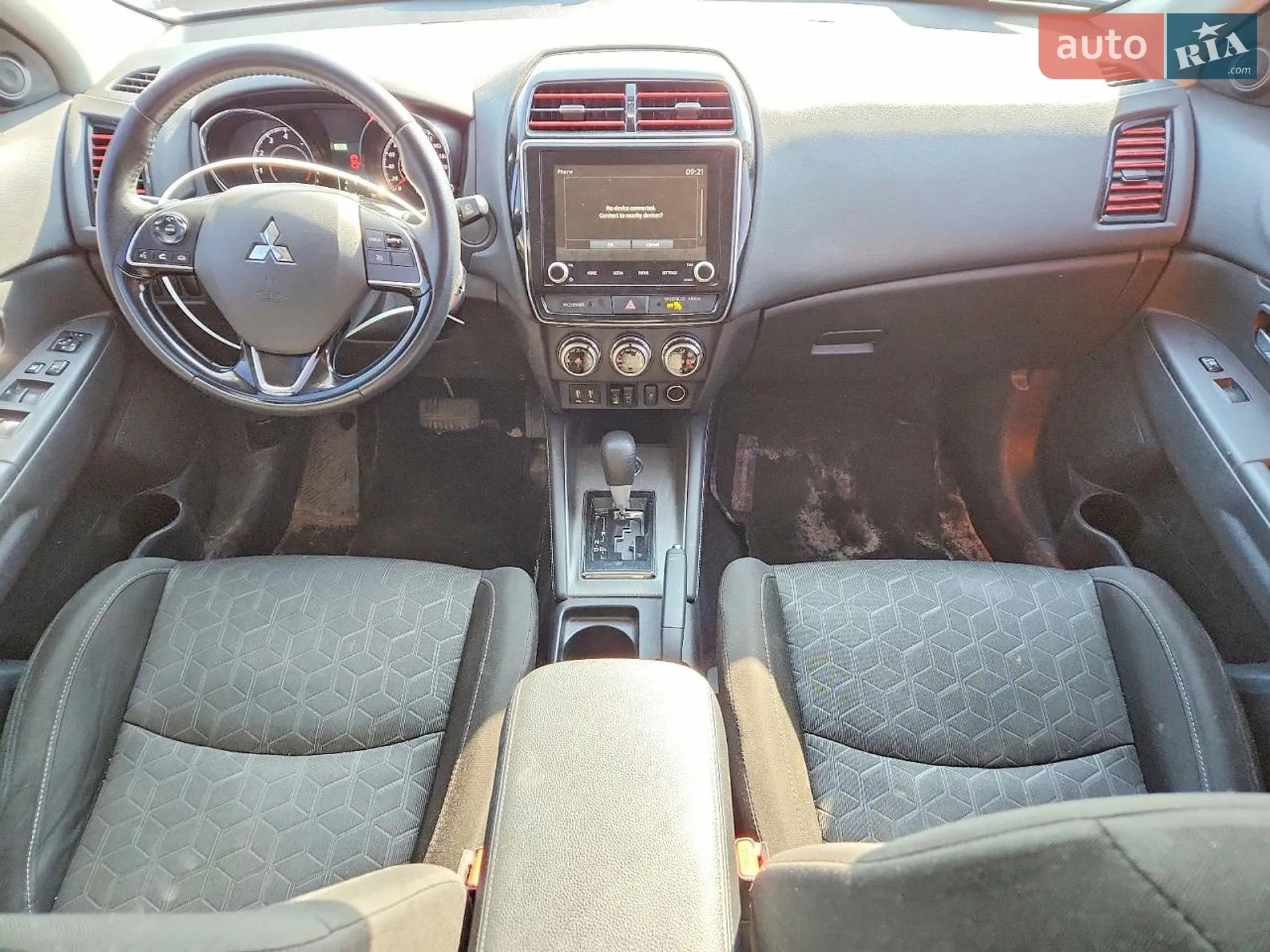 2021 Mitsubishi RVR - мініатюра 8