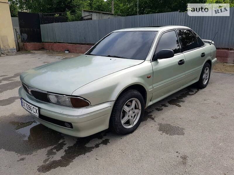 Седан Mitsubishi Sigma 1993 в Каменец-Подольском