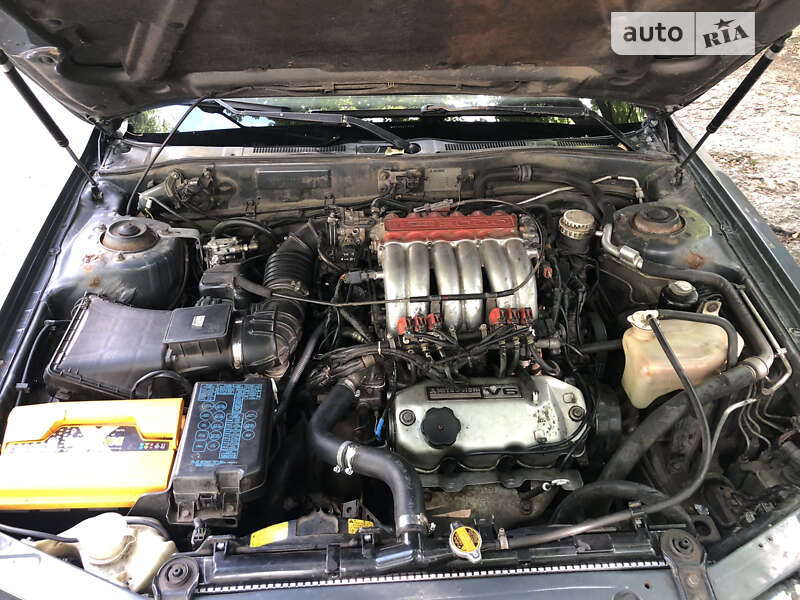 Седан Mitsubishi Sigma 1991 в Одессе