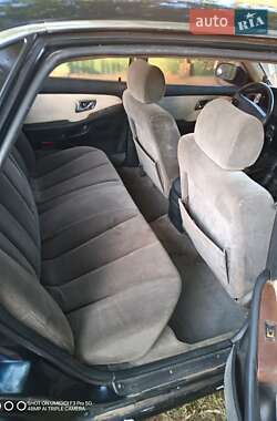 Седан Mitsubishi Sigma 1991 в 