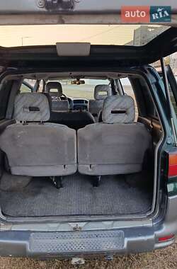 Минивэн Mitsubishi Space Gear 1999 в 