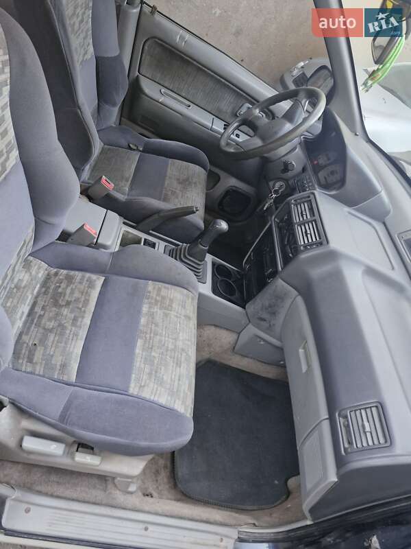 Минивэн Mitsubishi Space Runner 1994 в Одессе