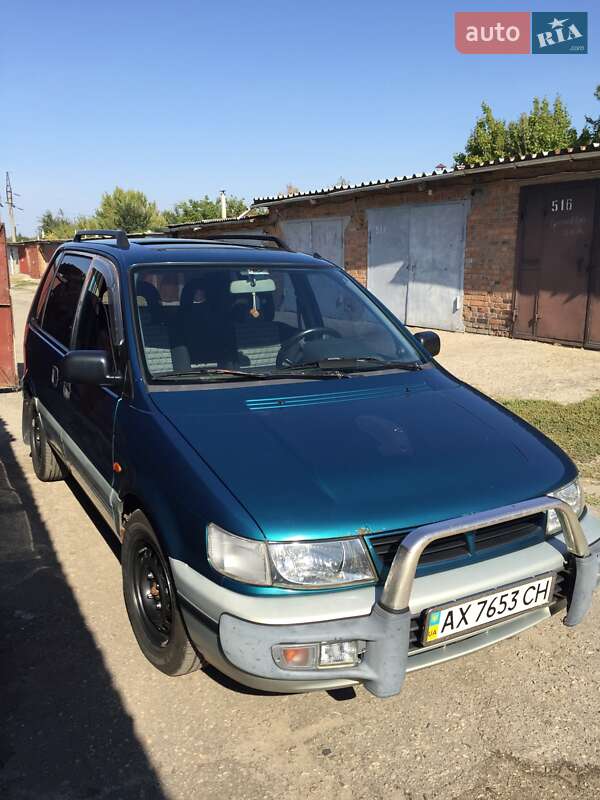 Минивэн Mitsubishi Space Runner 1996 в Харькове
