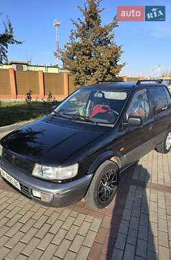 Мінівен Mitsubishi Space Runner 1997 в Ізмаїлі