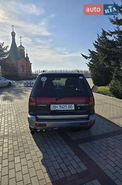 Минивэн Mitsubishi Space Runner 1997 в 