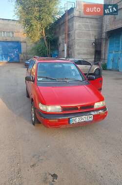 Мінівен Mitsubishi Space Runner 1993 в Запоріжжі