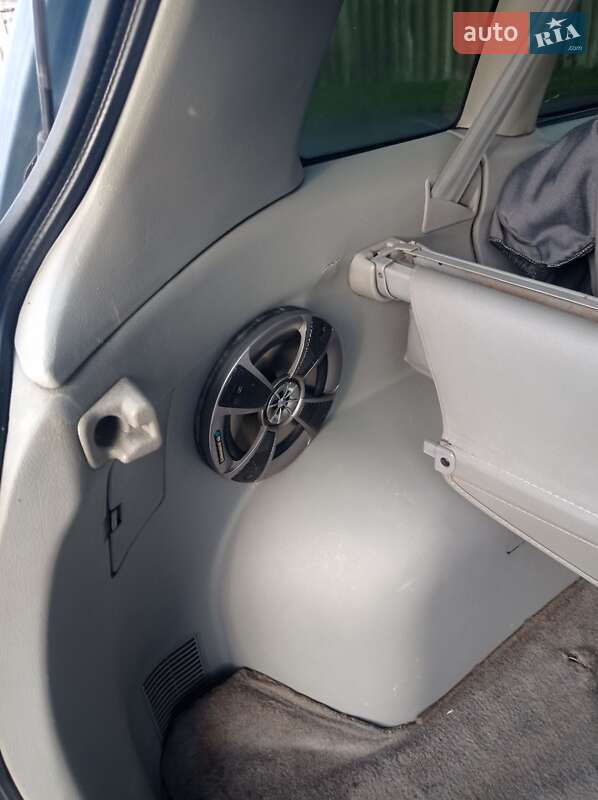 Минивэн Mitsubishi Space Runner 1993 в Белгороде-Днестровском