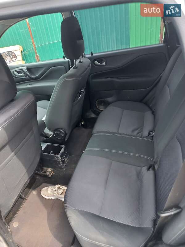 Минивэн Mitsubishi Space Star 2003 в Ильинцах