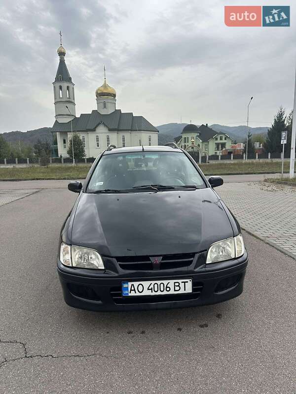 Mitsubishi Space Star 2001