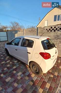 Хэтчбек Mitsubishi Space Star 2014 в 