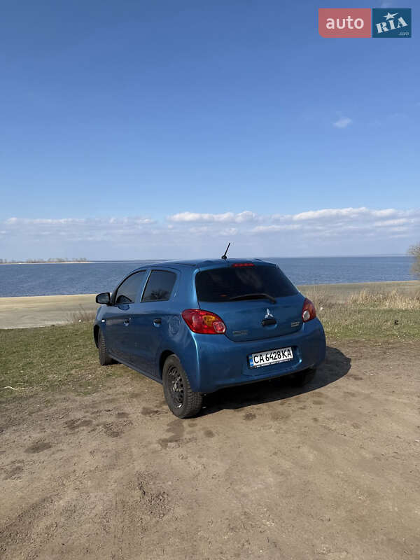 Хетчбек Mitsubishi Space Star 2015 в Черкасах