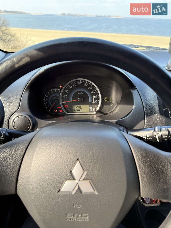 Хетчбек Mitsubishi Space Star 2015 в Черкасах