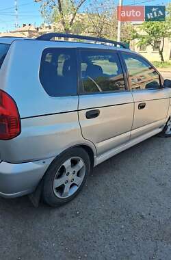 Минивэн Mitsubishi Space Star 2003 в 